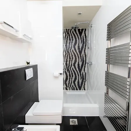 Rimska Luxury - Free Parking Apartment Ljubljana