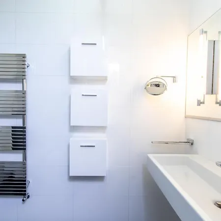 Rimska Luxury - Free Parking Apartment